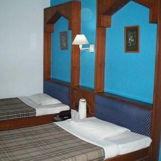 Samdariya Hotel Jabalpur Buitenkant foto
