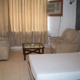 Samdariya Hotel Jabalpur Buitenkant foto